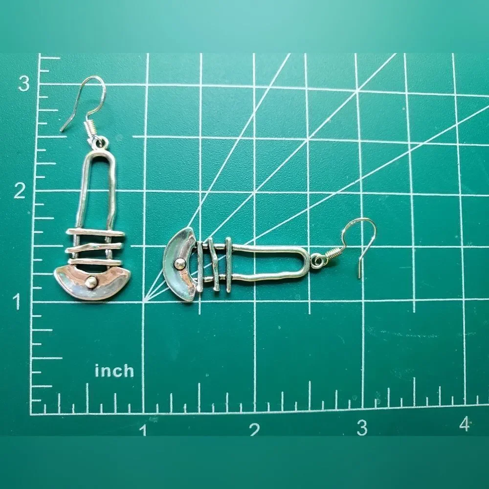 New Women's Bohemian Style Vintage looking Silver Drop Earrings hook design - Picture 9 of 9